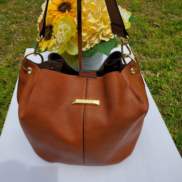 Steve Madden Handbags - Steve Madden Shoulder Bucket Hobo Faux Leather